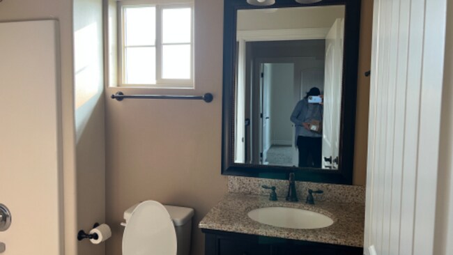 Building Photo - 1323 S Monroe St