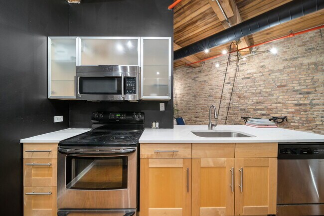Foto del edificio - 225 W Huron St