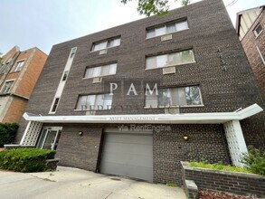 Building Photo - 4434 N Oakland Ave