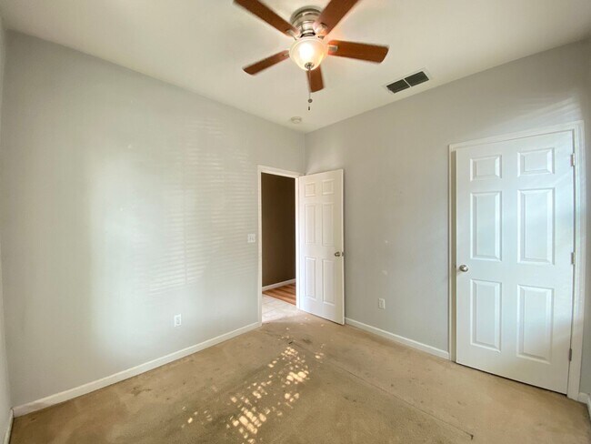 Foto del edificio - Coming Soon - Natomas 2/2 at Riverdale Nor...