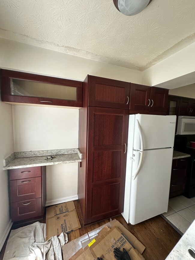 Photo - 1244-1246 Alexandria Dr Apartment