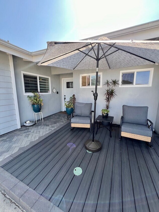 Primary Photo - Stunning Los Alamitos House with a Pool ne...