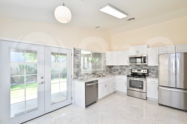 Building Photo - 3615 W Camino Del Rio