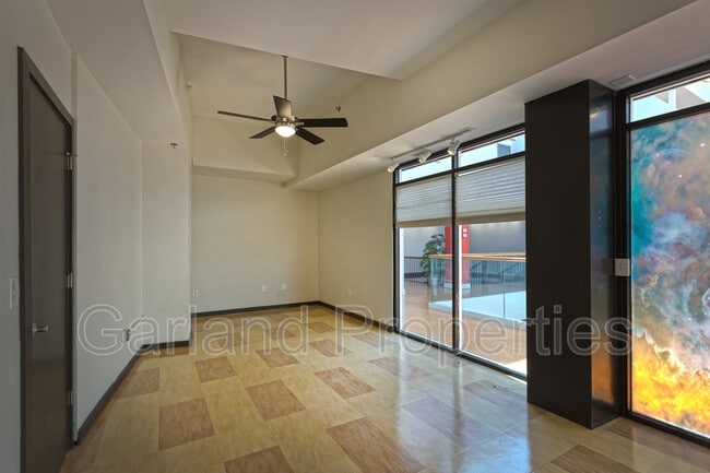 Foto del edificio - 110 Campbell Ave SW