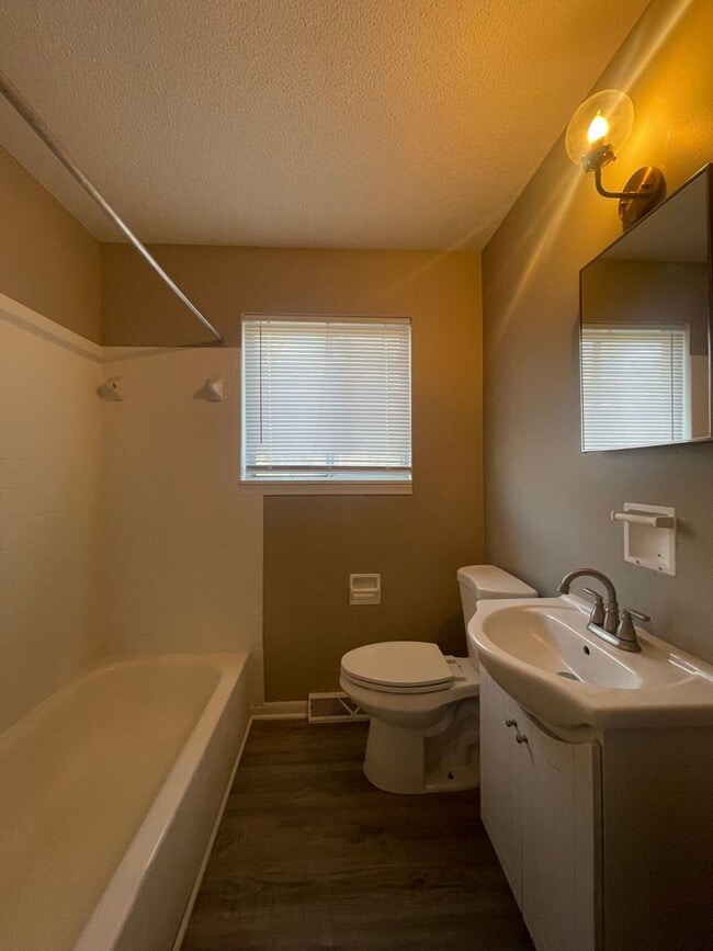 Foto del edificio - Spacious 3 Bed! Your Next Home Awaits!