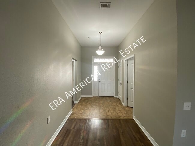 Foto del edificio - 2024 Bright Water Dr