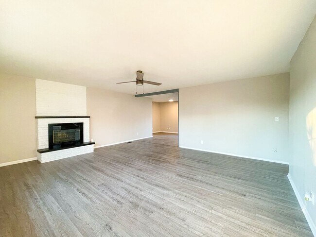 Foto del edificio - 7916 E 34th St