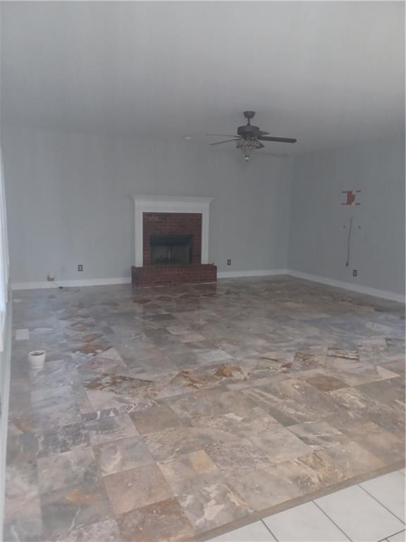 Building Photo - 621 Waterstone Dr SW