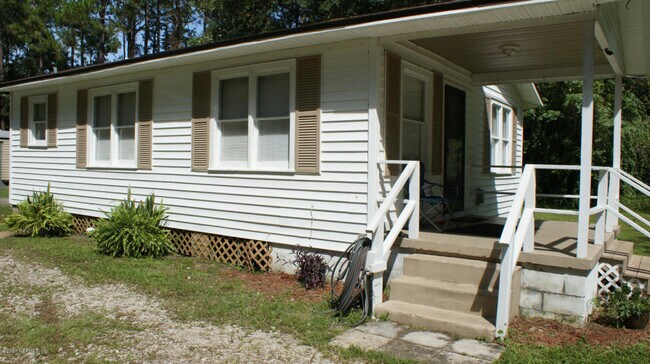 Building Photo - 1671 Faye Road