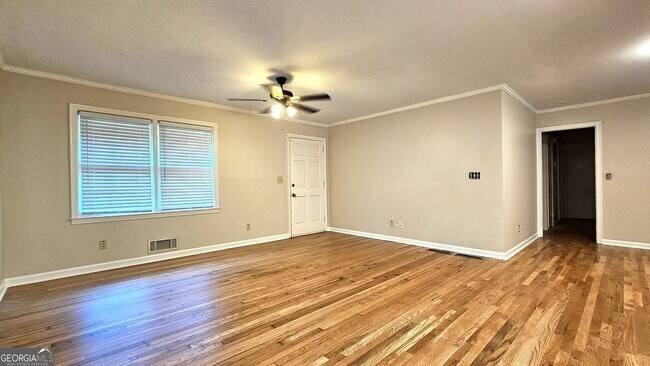 Foto del edificio - 1275 Pine Valley Ct