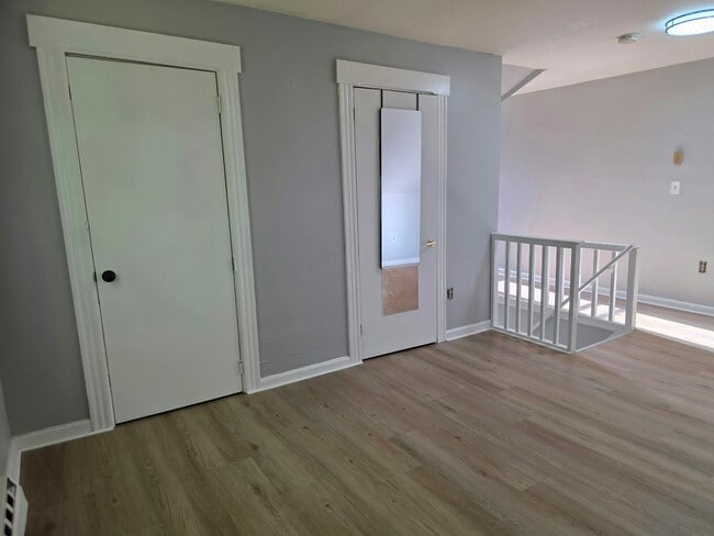 Building Photo - 96 Lockwood Ave