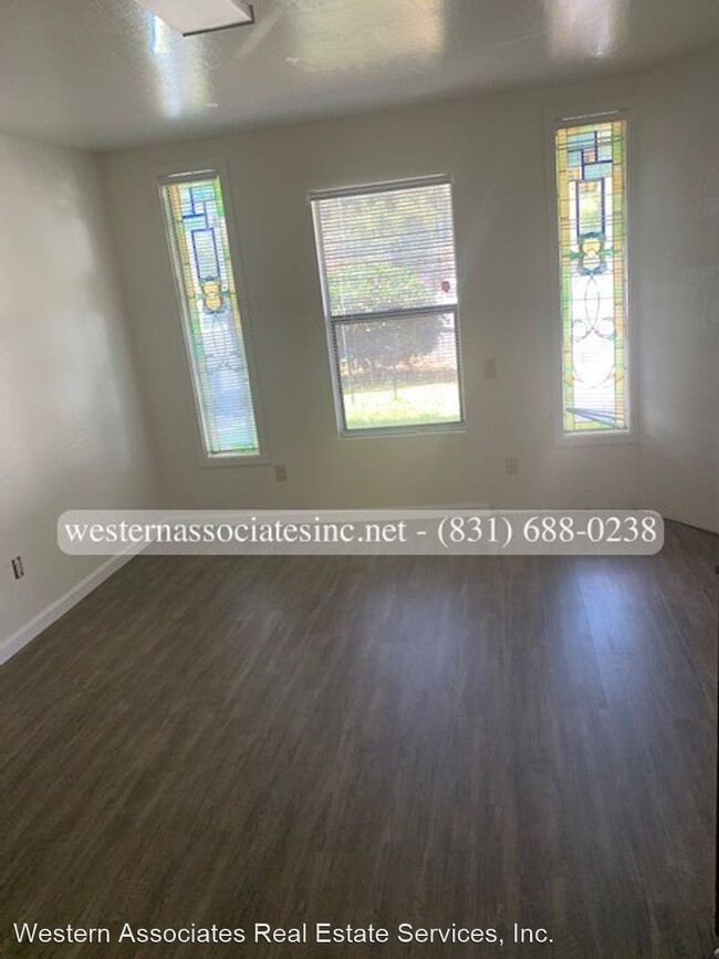 Building Photo - 104-122 Jaunell Rd