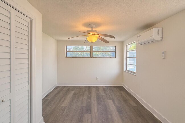 Building Photo - 5525 Quist Dr