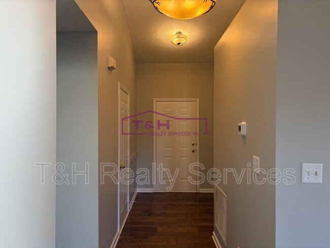 Foto del edificio - 14068 Woodlark Dr