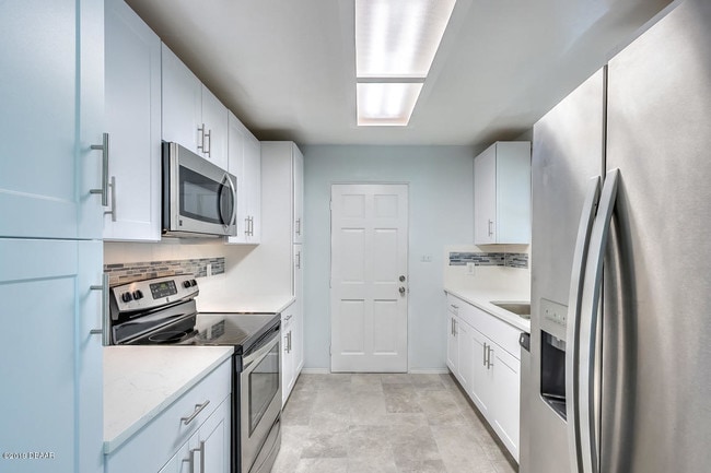 Building Photo - 55 Neptune Ave