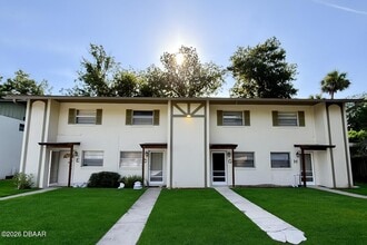 Building Photo - 118 Hardin Pl