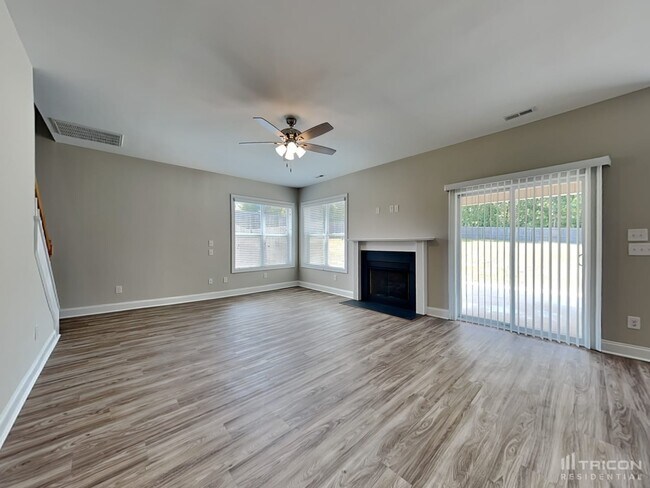 Building Photo - 48 Gold Cup Court Lillington NC