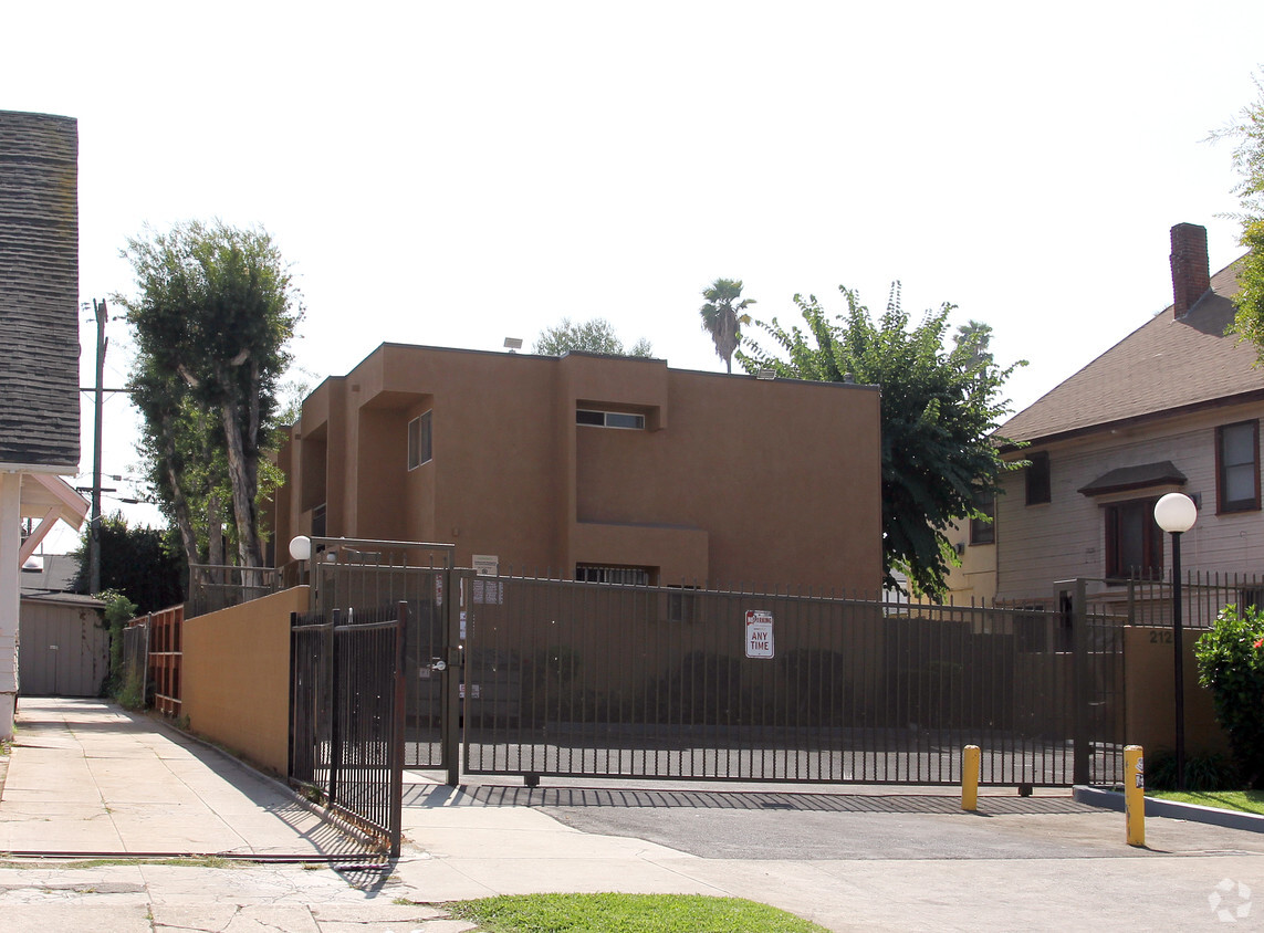 Primary Photo - La Hacienda