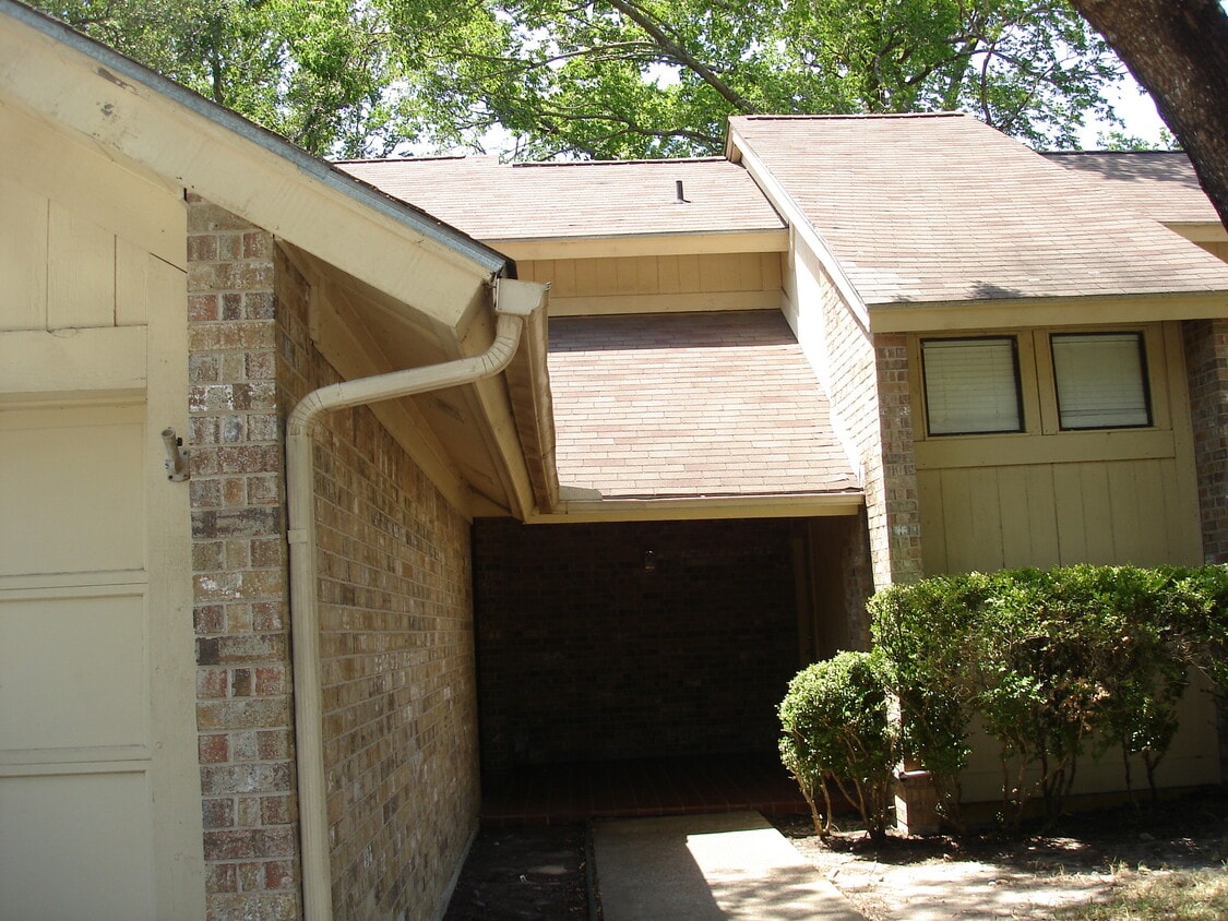 Photo - 603 Cache Cove Ct (Bryan, TX)