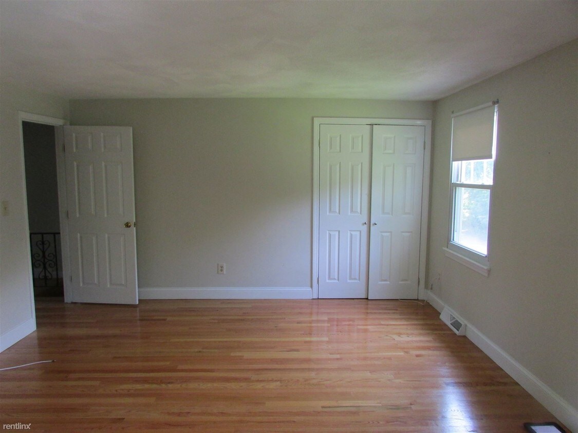 Primary Photo - 1 Hartwell St