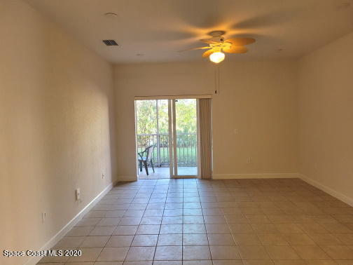 Foto del edificio - 660 Short Hills Ln