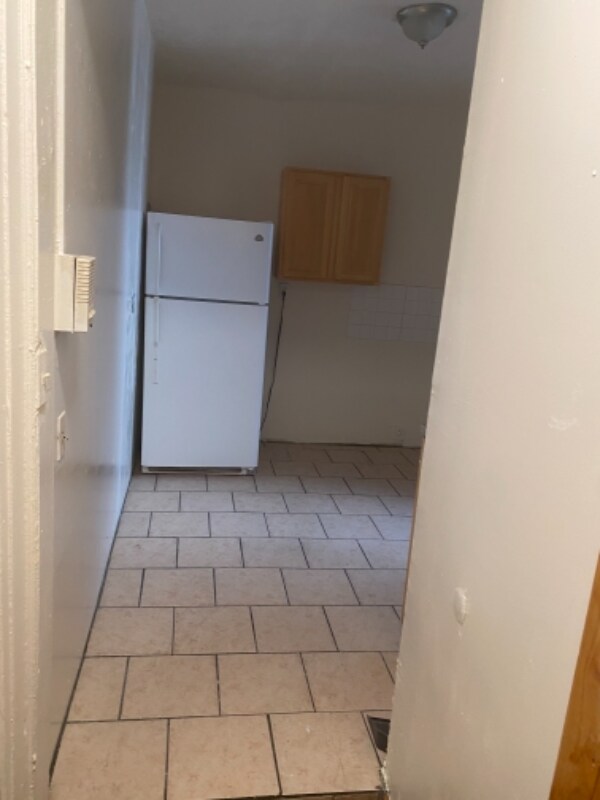 Primary Photo - 76 Hamilton Ave