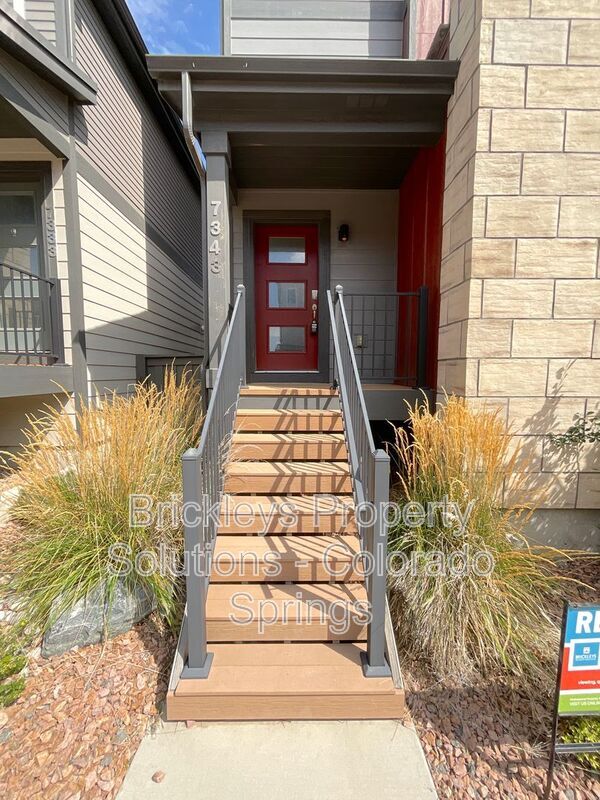 Building Photo - 7343 Rosa Belle Hts