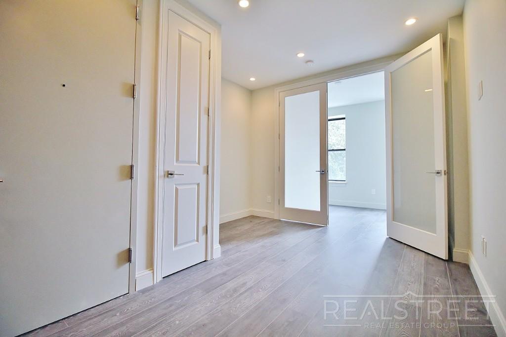Foto principal - 181 Chauncey St