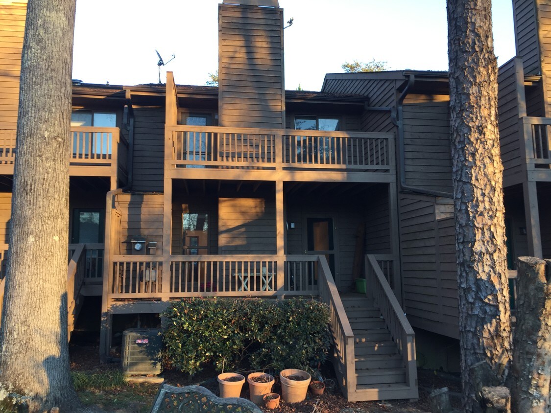 Primary Photo - 100 Stallings Rd