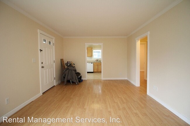 Building Photo - 3 br, 1 bath House - 5116 SE Knight St
