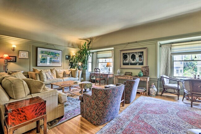 Building Photo - 241 Ashbury St