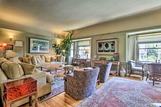 Building Photo - 233 Ashbury St