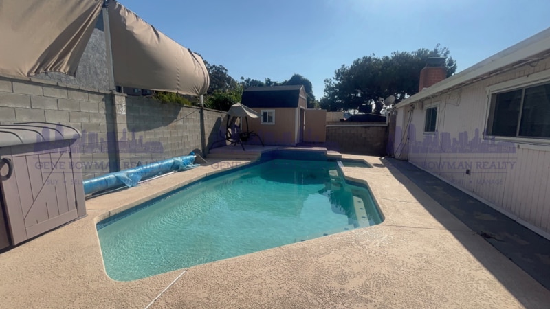 Primary Photo - 4102 E Plaza Blvd