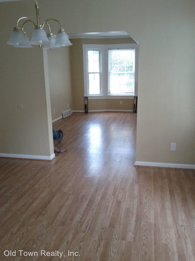 Building Photo - 428 Hamilton Pl
