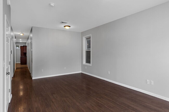 Building Photo - 65 Dana Ave