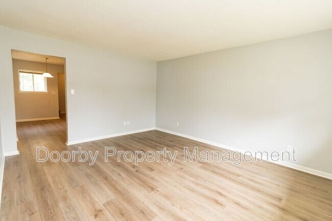 Building Photo - 5031 Cameron Ln