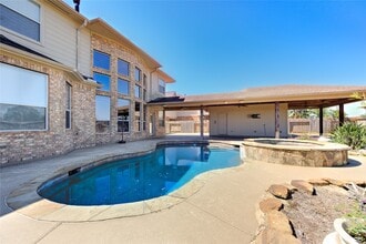 Building Photo - 21606 Firemist Way