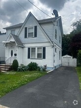 Building Photo - 208-210 Vernon Ave