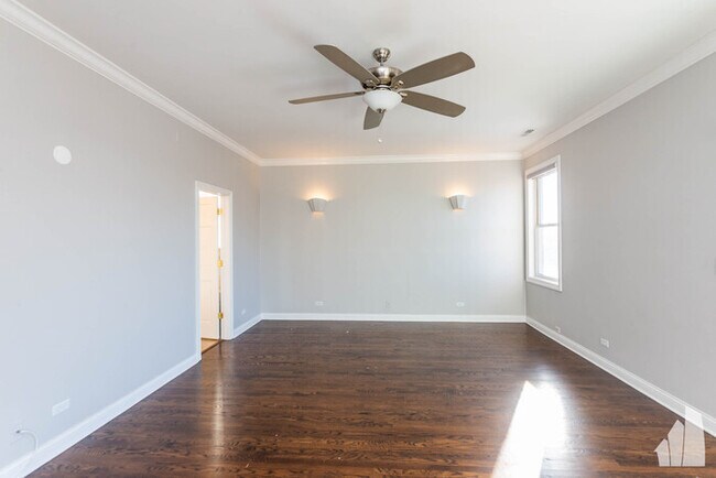 Foto del edificio - 3748 N Southport Ave