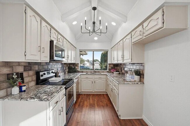 Foto del edificio - 6500 Spur Ranch Ct