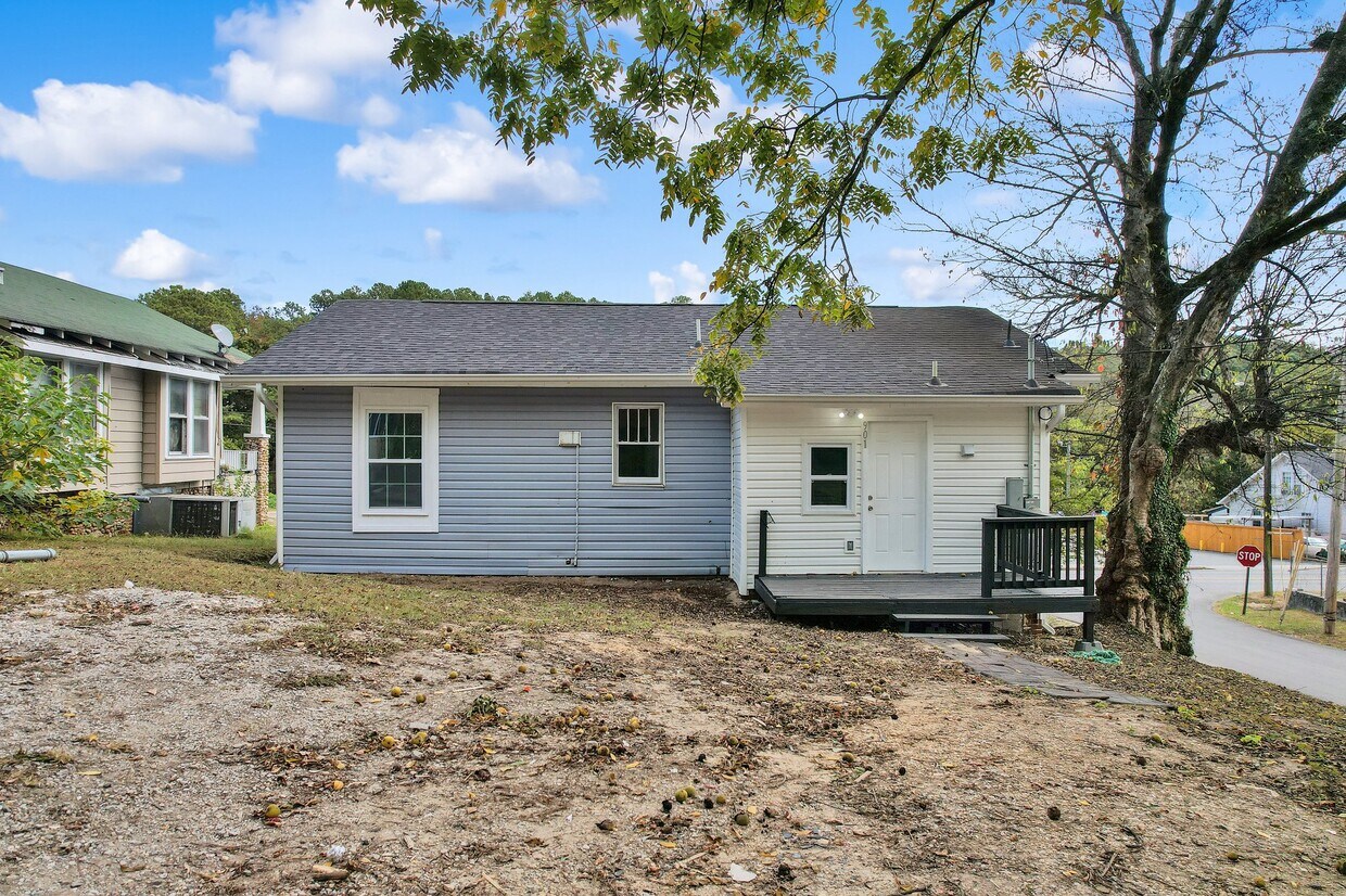 901 Tunnel Blvd, Chattanooga, TN 37411 House Rental in Chattanooga