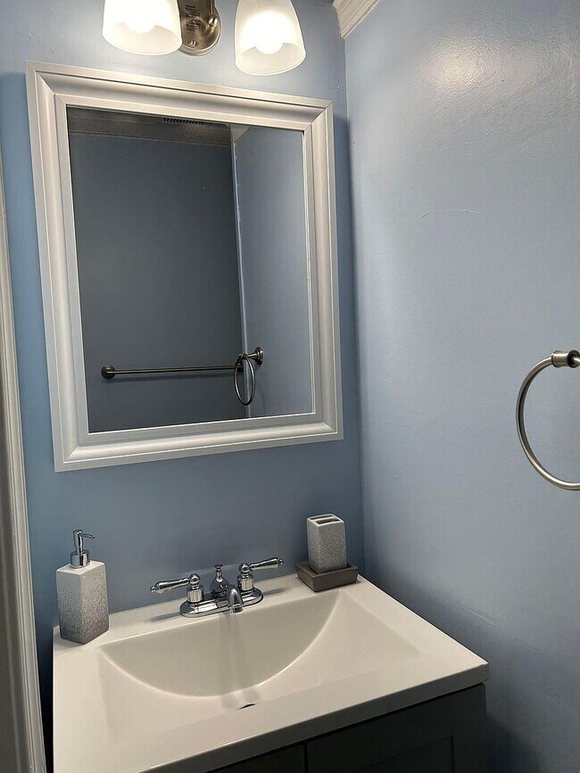 Foto del edificio - 7722 Williams St