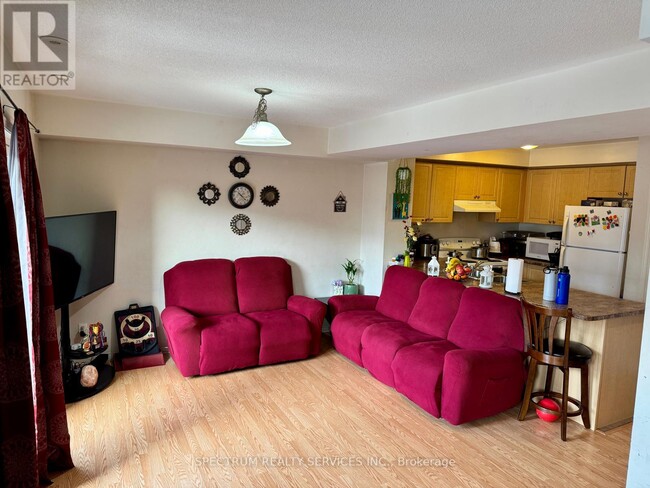 Building Photo - 3250 Bentley Dr