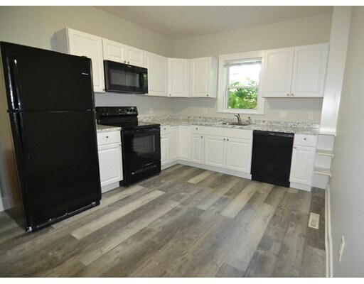 Primary Photo - 500 Hollis St