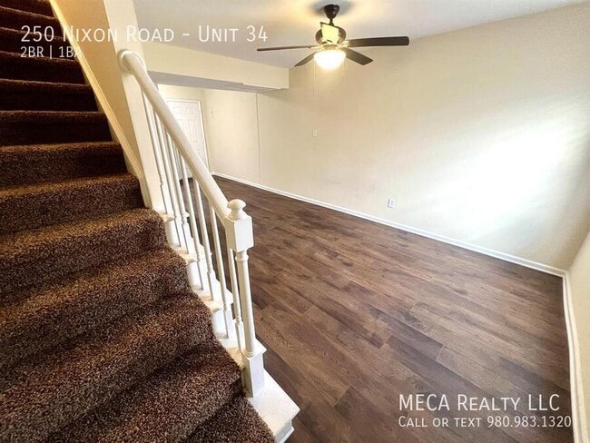 Foto del edificio - 250 Nixon Rd