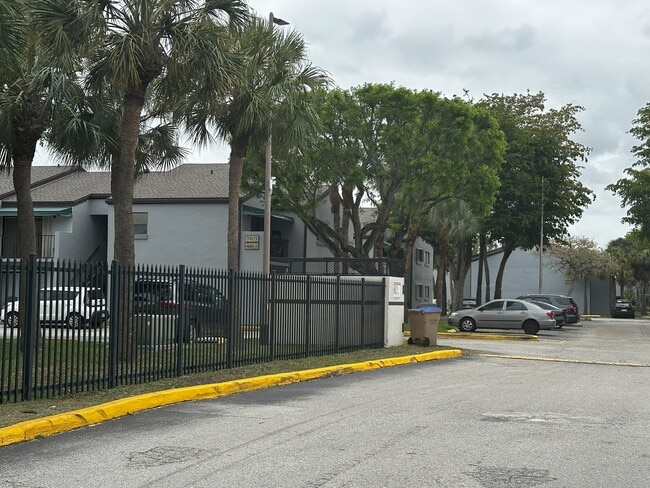 Photo - 7407 SW 152nd Ave Apartment