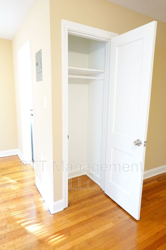Foto del edificio - 8311 Garland Ave