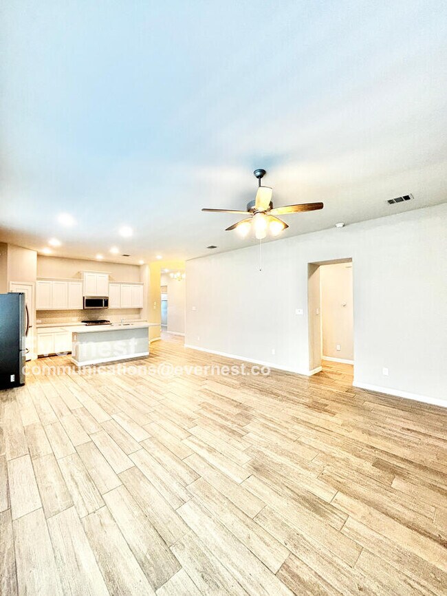 Foto del edificio - 2412 Bathwick Ln