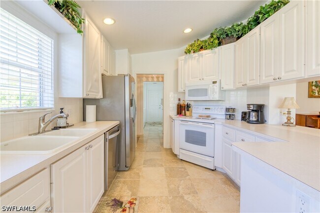 Foto del edificio - 7390 Emilia Ln