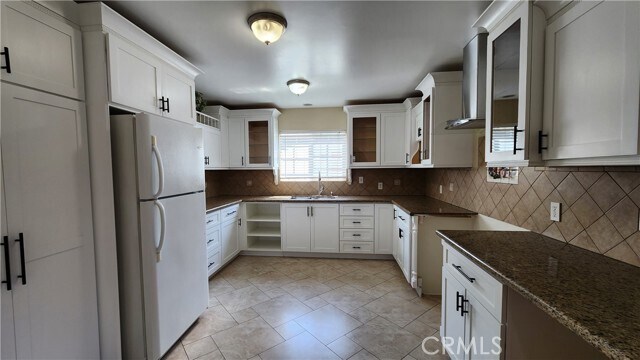 Foto del edificio - 927 W 3rd St